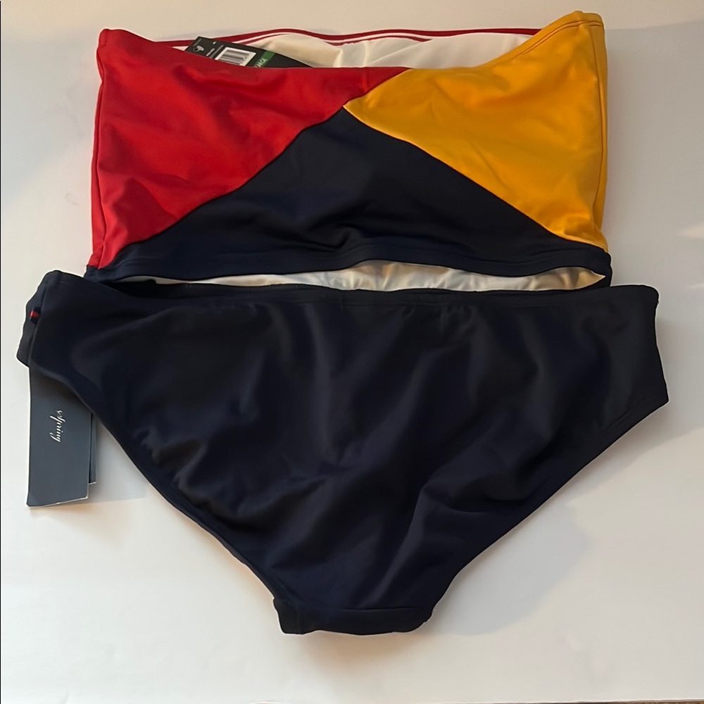 Colorblock Bandeau Bikini Set - Picture 2 of 8